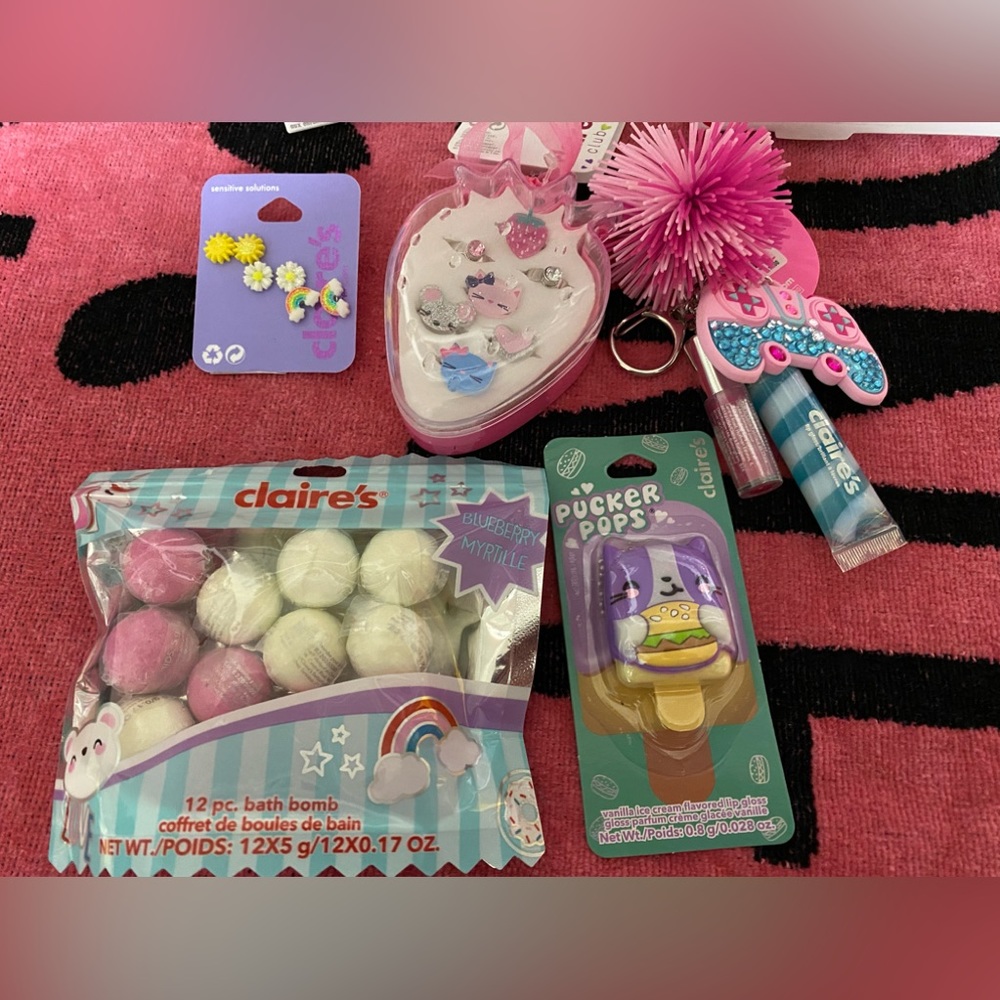 Claire’s brand kids makeup lot